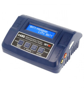 Charger SkyRC e680