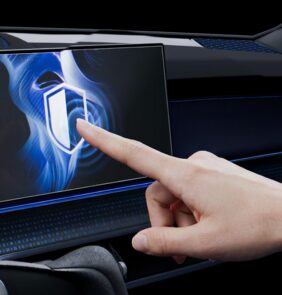 BMW 2 F74 (2025 - 2026) - 3mk BladeShield Center Display